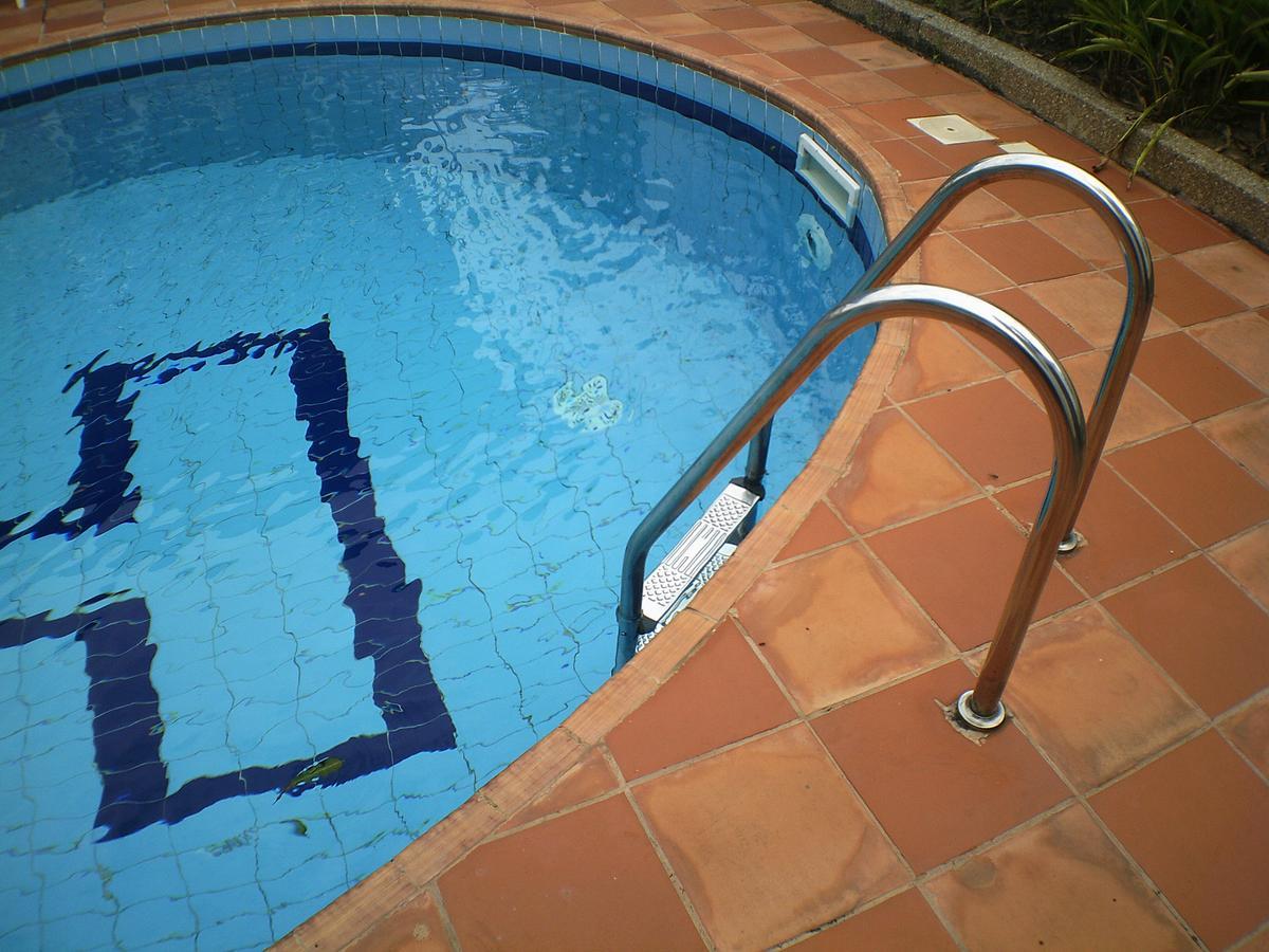 Lavender Lodge Hotel Accra Bagian luar foto