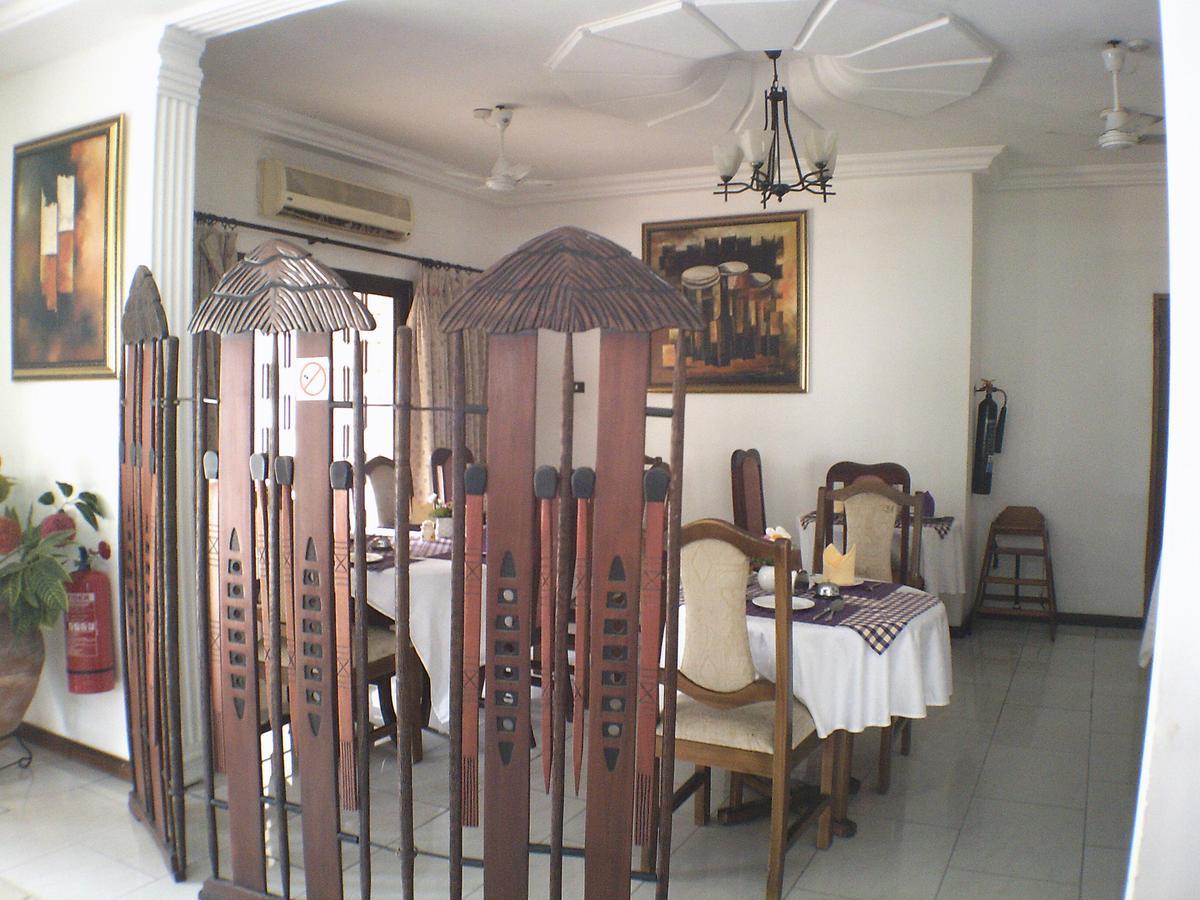 Lavender Lodge Hotel Accra Bagian luar foto