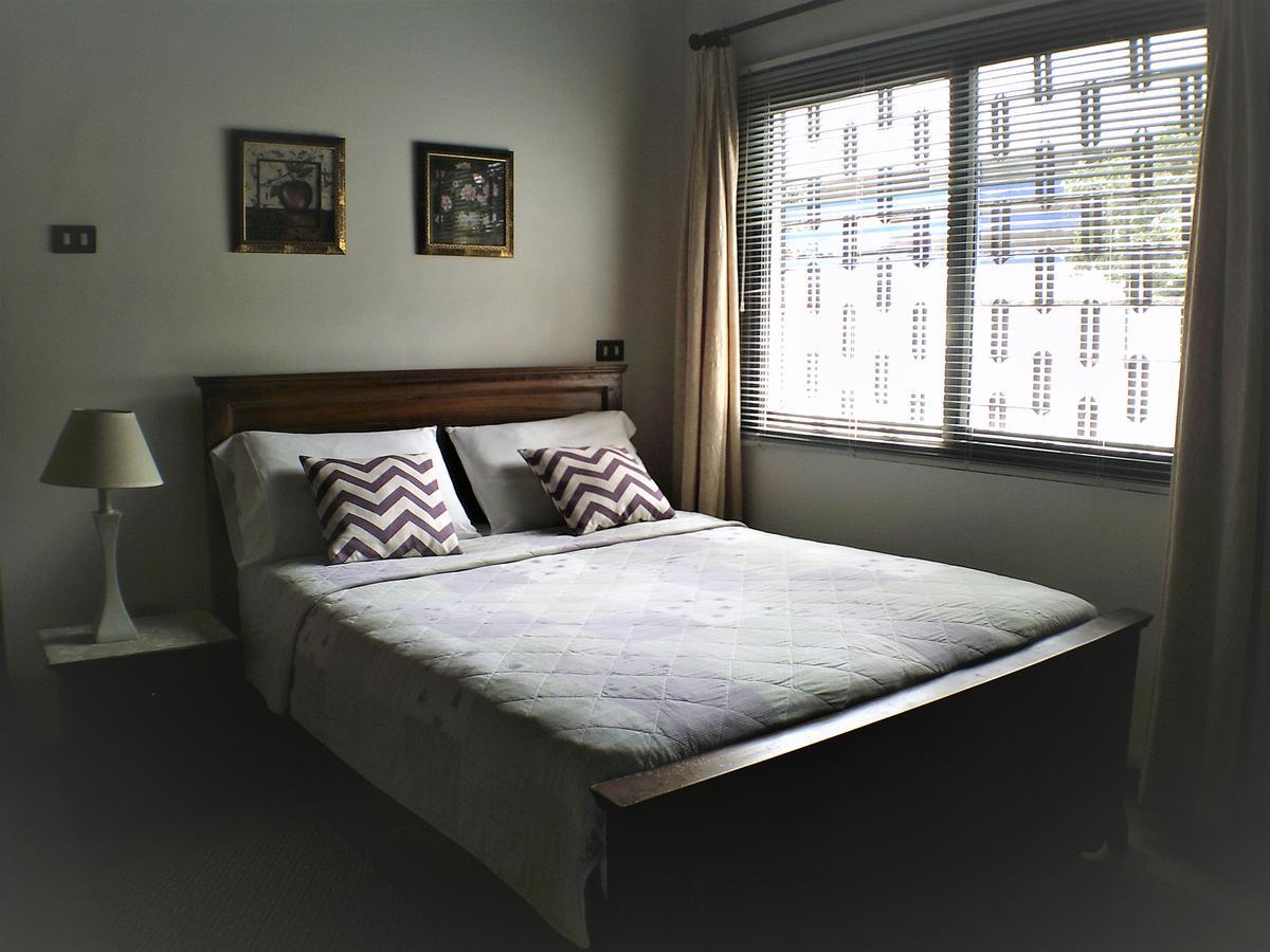 Lavender Lodge Hotel Accra Bagian luar foto